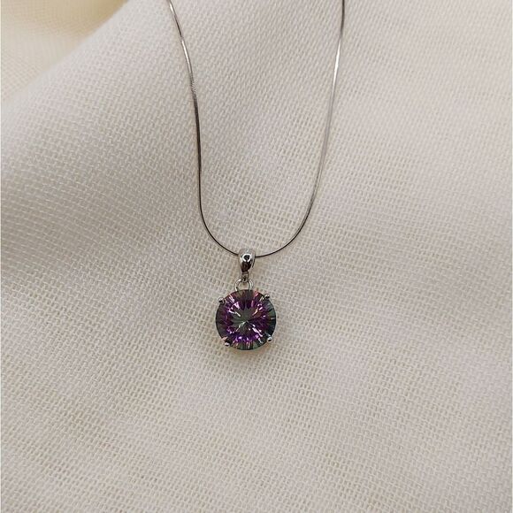 4.8 Carat Mystic Quartz Rainbow S925 Sterling Silver Pendant and Necklace - Picture 4 of 13